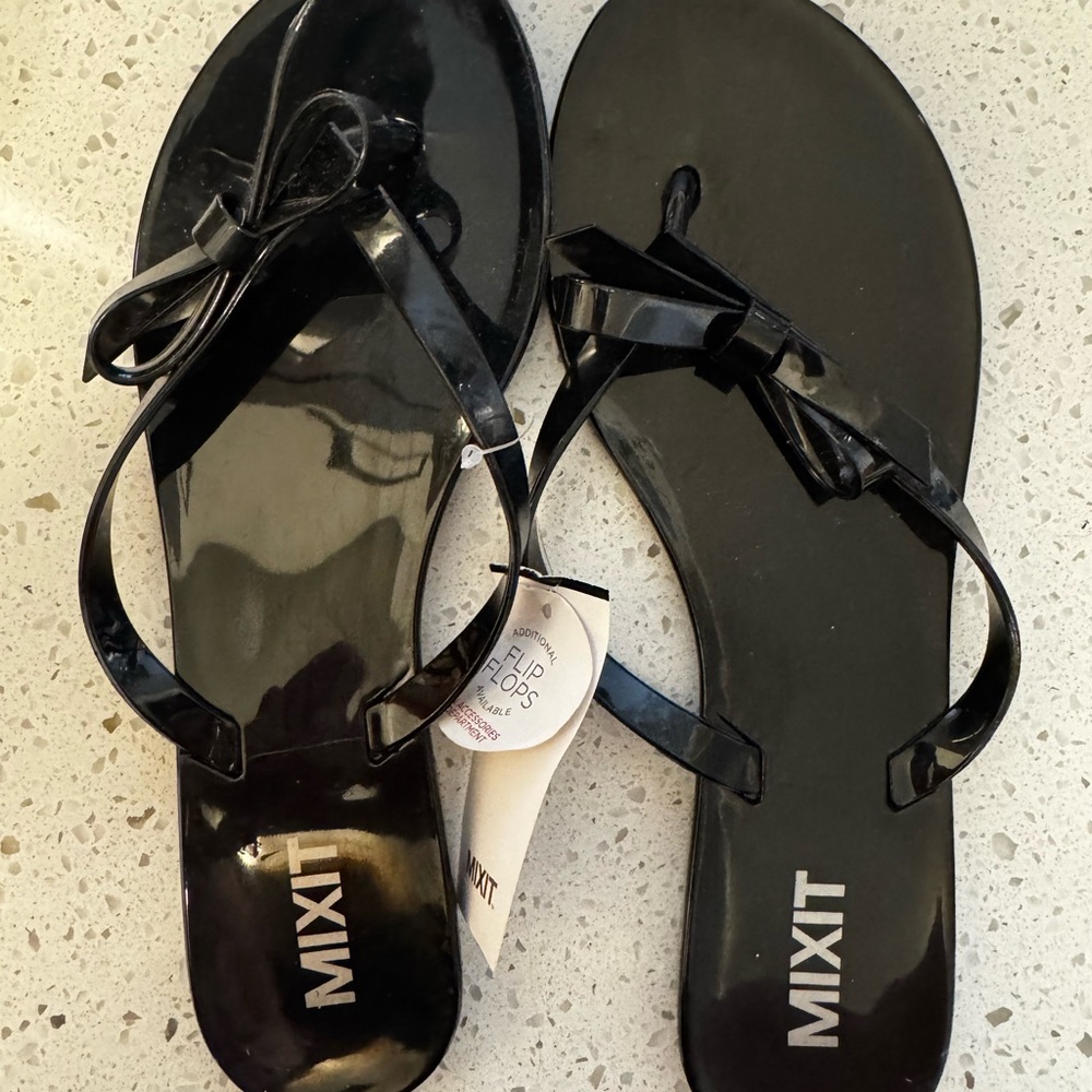 Mixit Glossy Black Women's Sandals